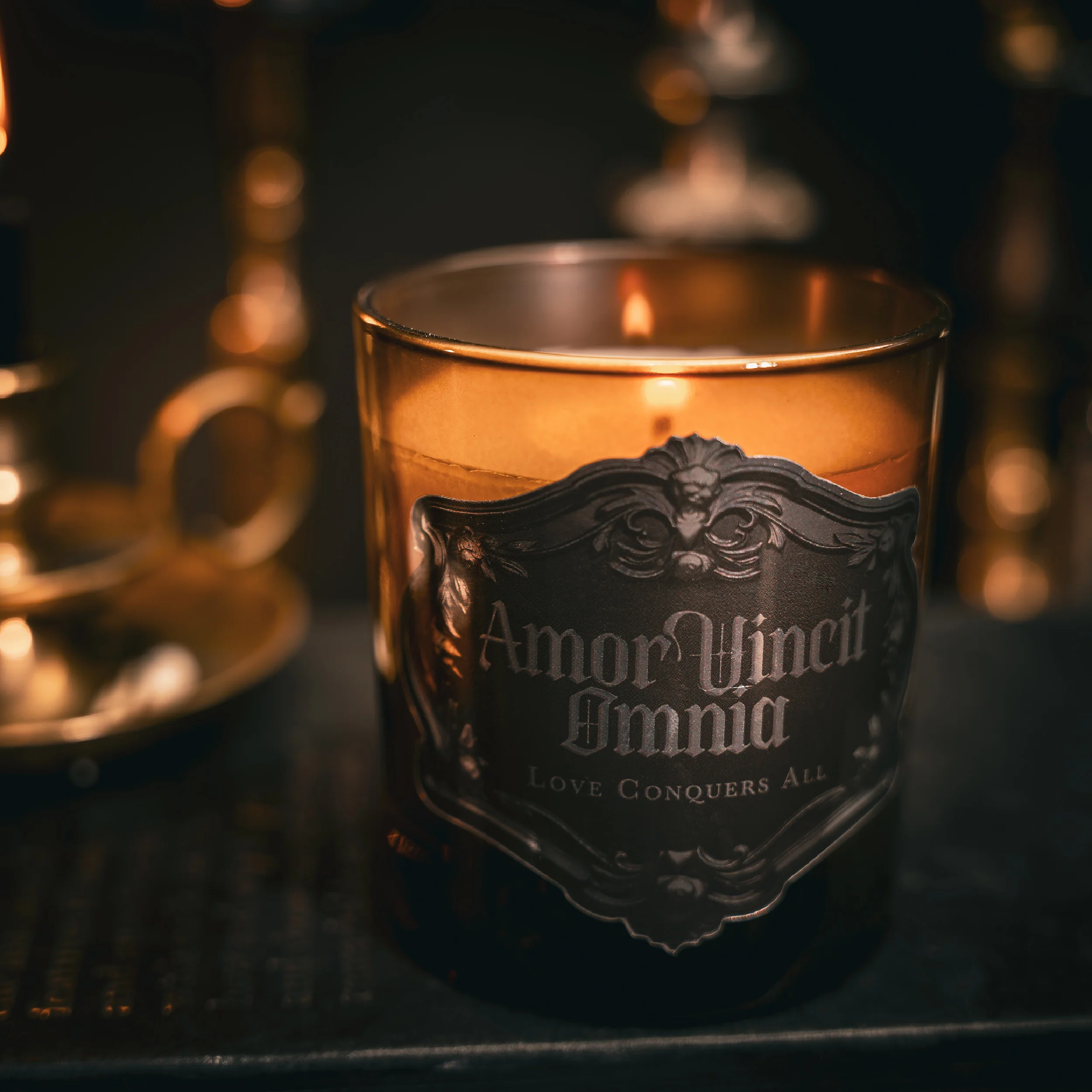 Amor Vincit Omnia Jar Candle - Image 3