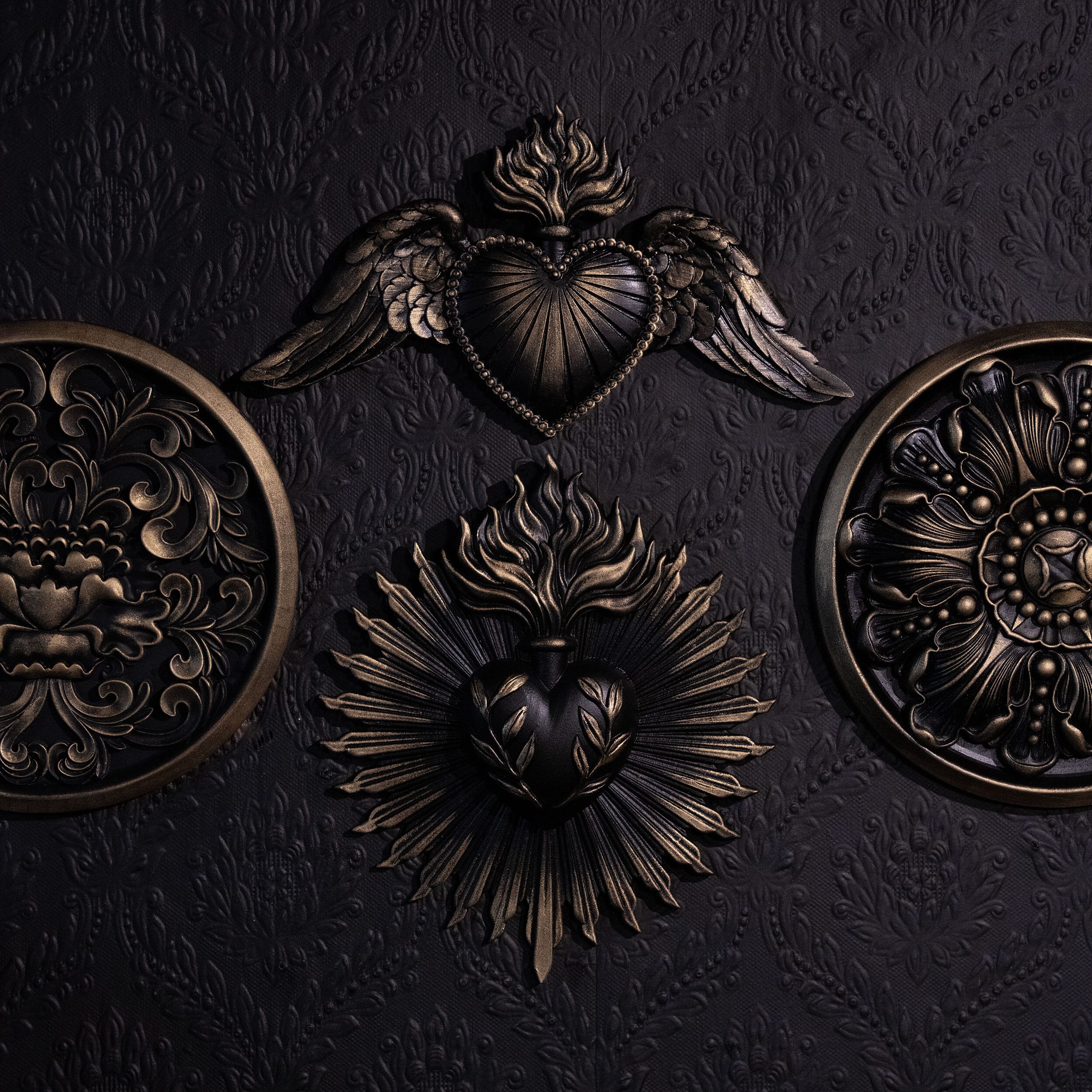 Fervour Winged Sacred Heart Plaque - Image 3