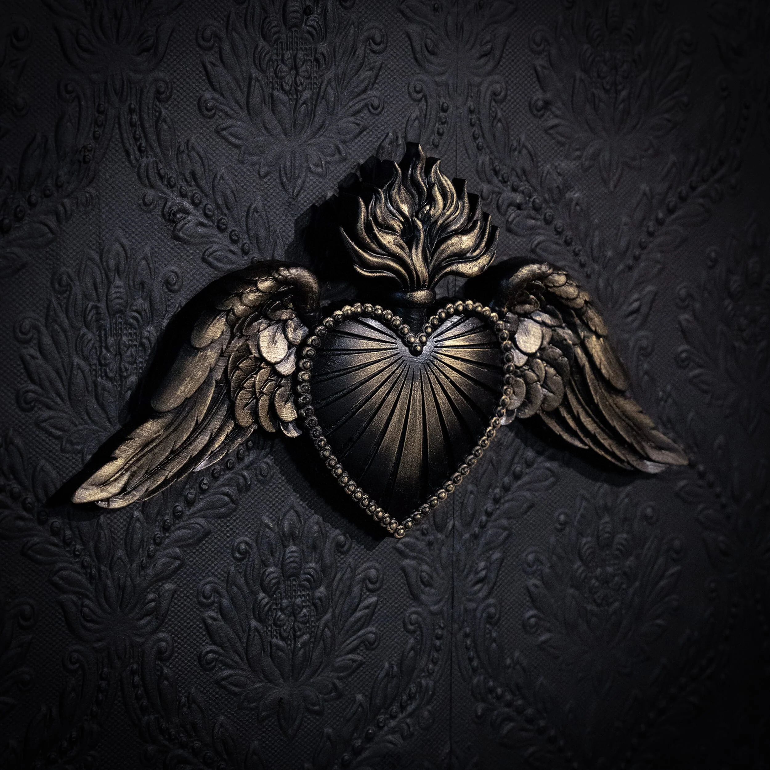 Fervour Winged Sacred Heart Plaque - Image 4