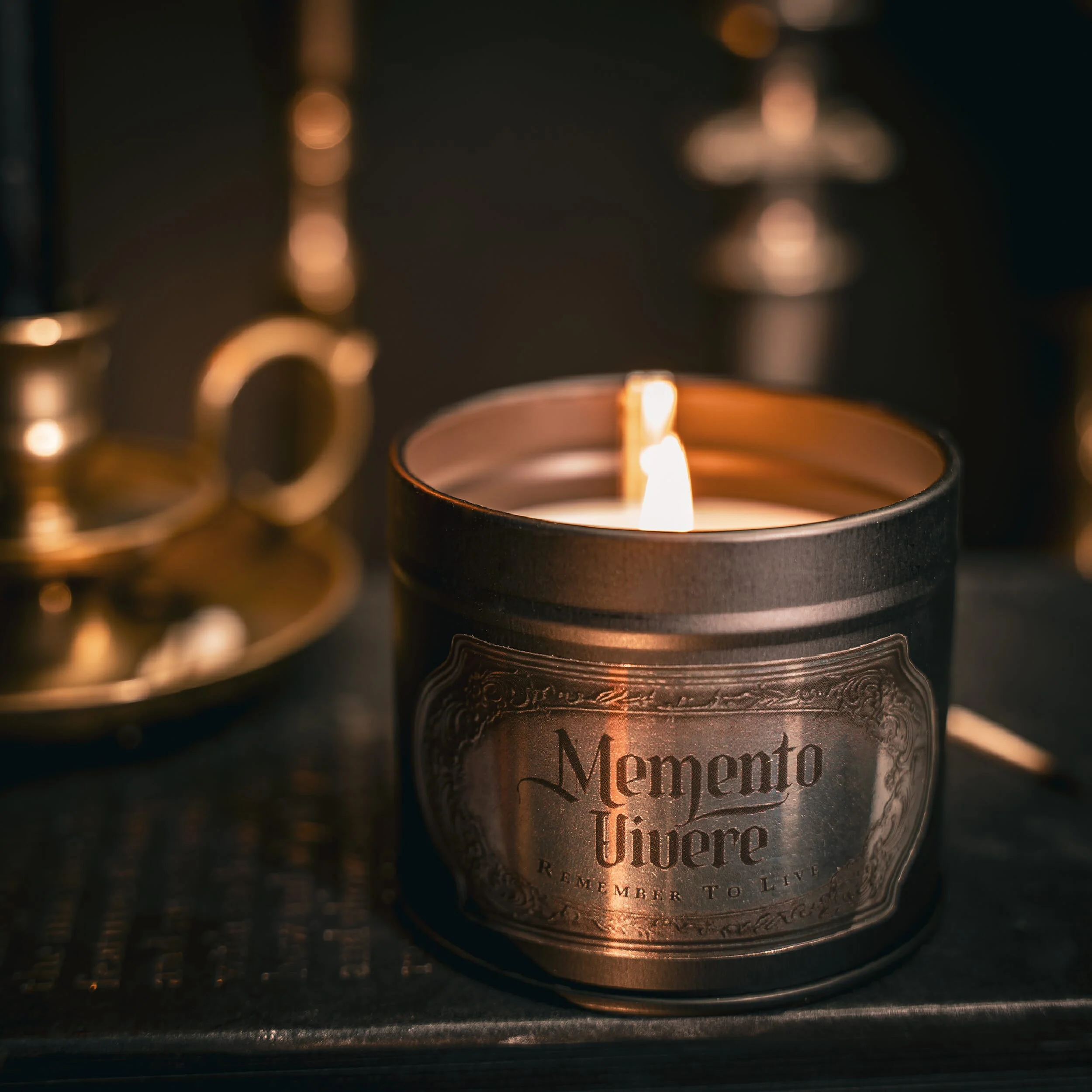 Memento Vivere Tin Candle - Image 3