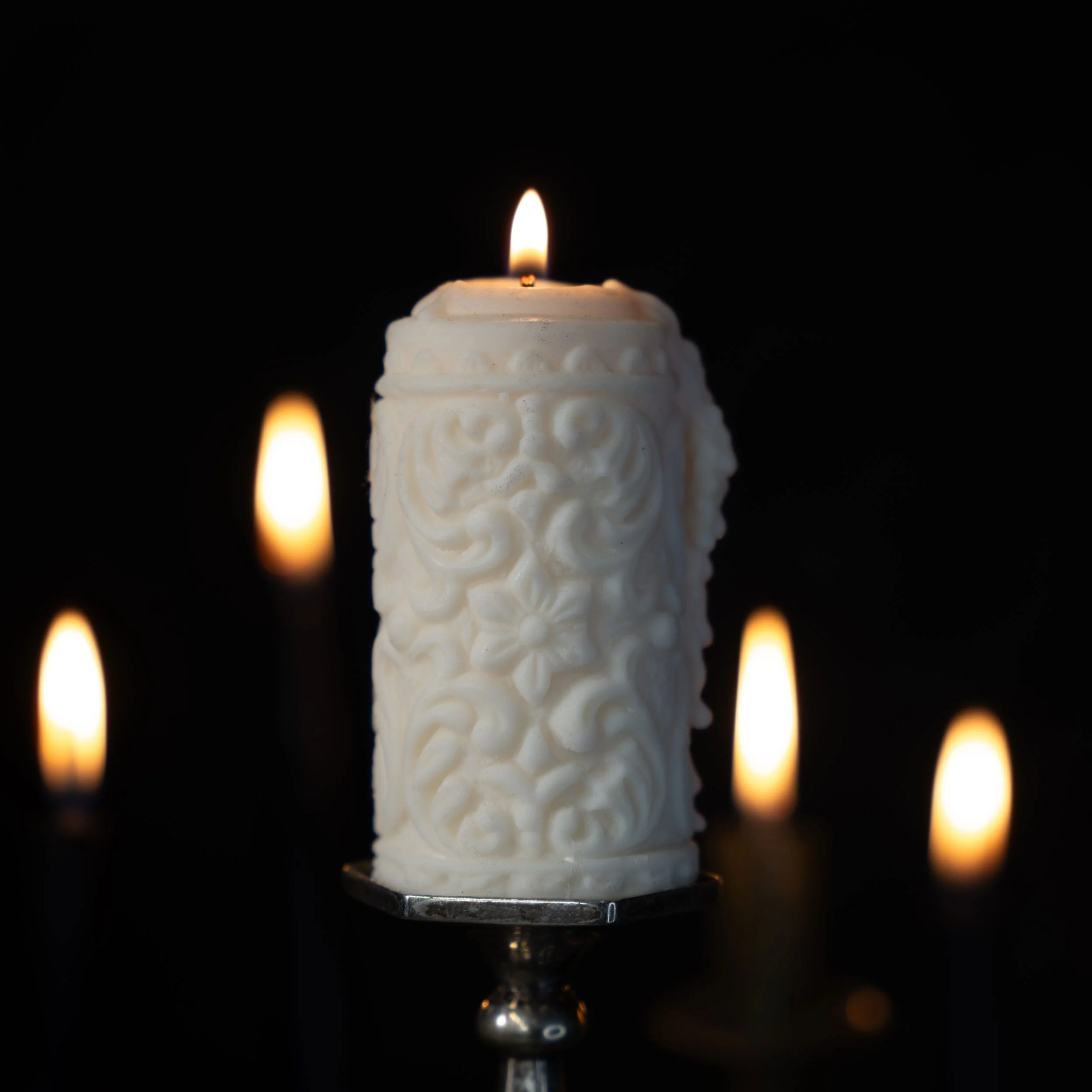 Mildred Victorian Gothic Candle - Image 3