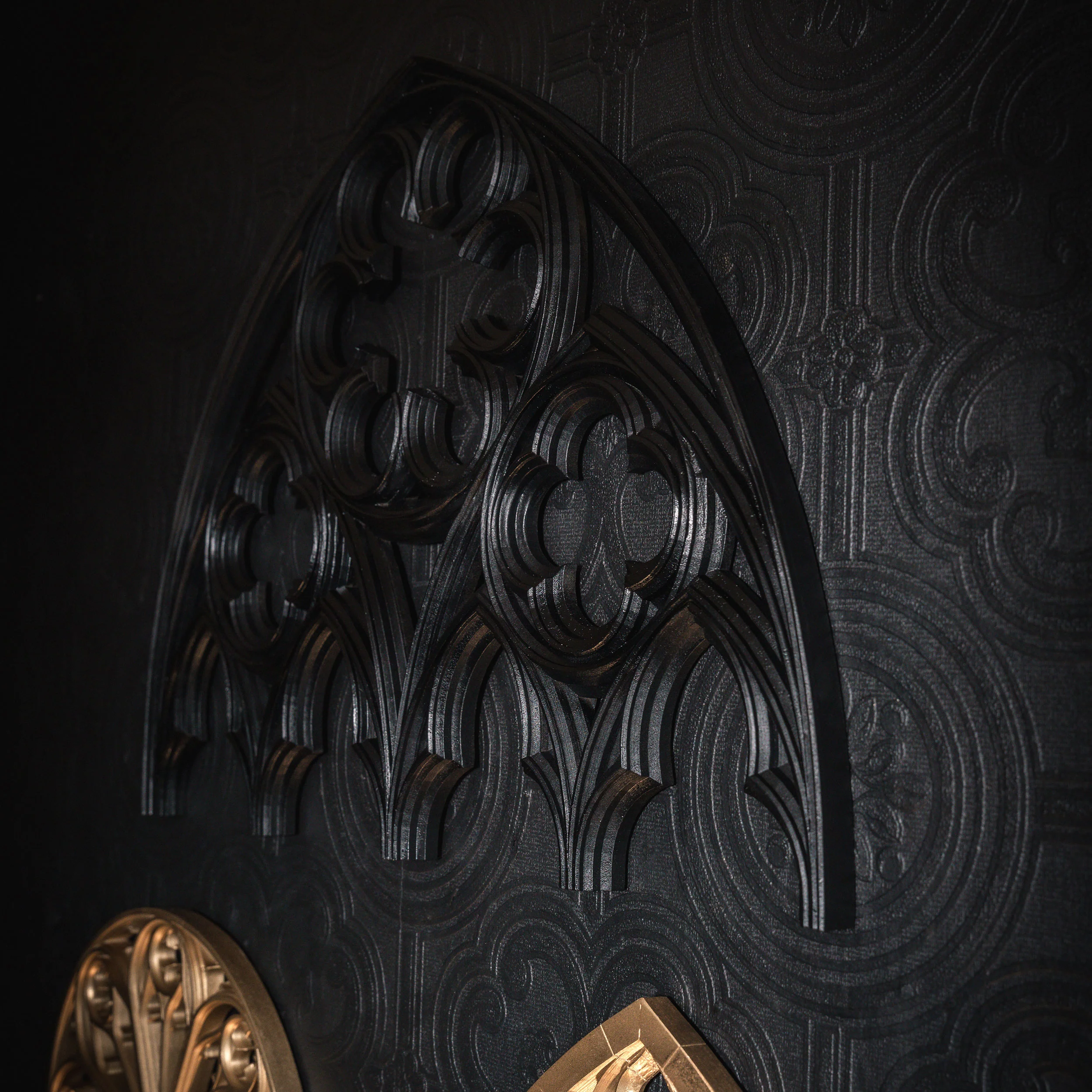 Vivica -  Gothic Wall Arch - Image 4